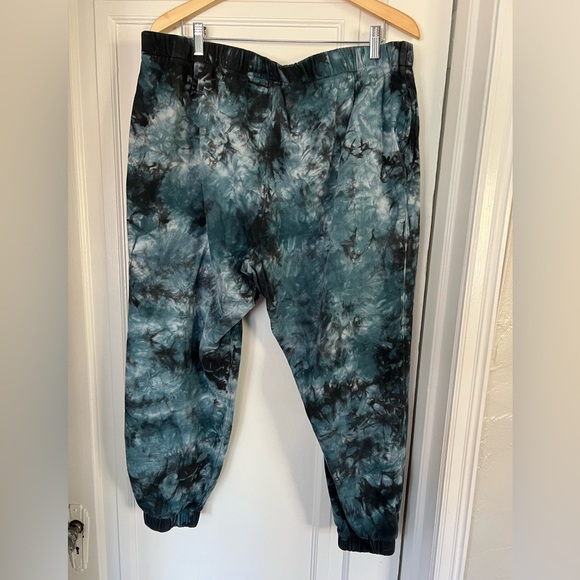 Wild Fable Women’s Tie-Dye Joggers 1X/ XXL Elastic Waistband Casual Loungewear - Picture 6 of 6